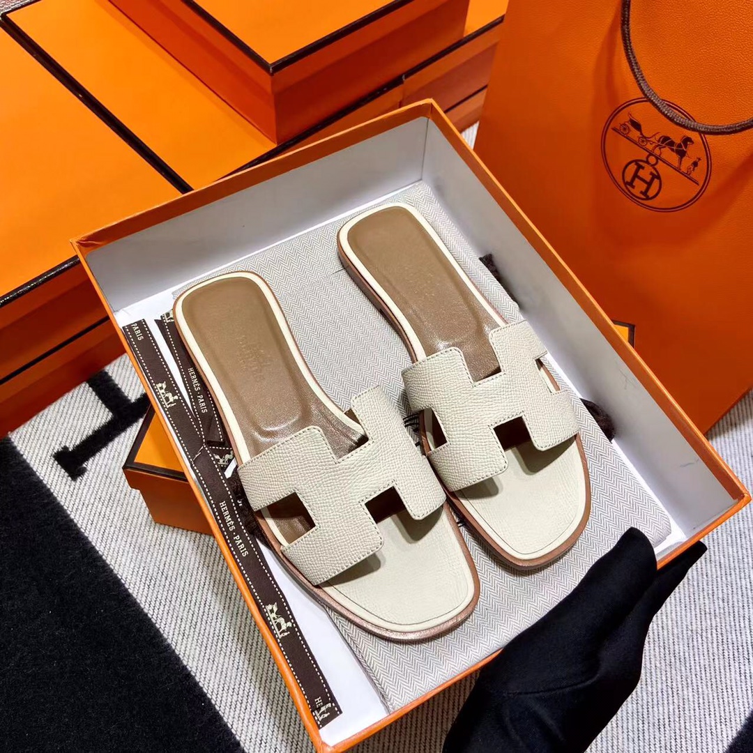 에르메스 올수공 오란 슬리퍼 샌들 앱송 116